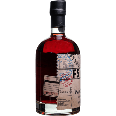 Wild winter plum cinnamon liqueur No. 5587 - Winter liqueur - F5 Transit