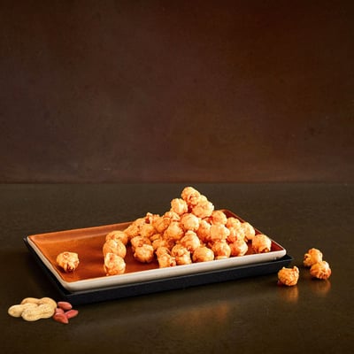 GoldCorn popcorn with peanut caramel