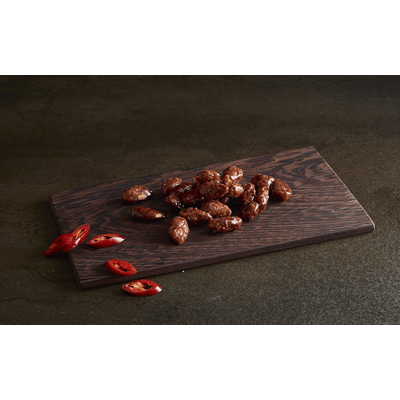 Roasted almonds with chili